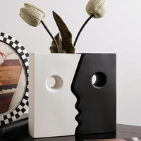 Ceramic Set of 2 Modern Black and White Vases for Home D?cor