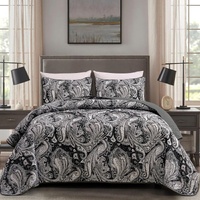 Artful Quilted Coverlet and Pillowcases Set: Beauty in Every Stitch - Queen size