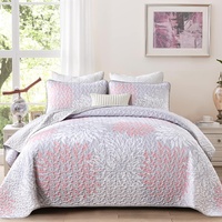 Mosaic Quilted coverlet and pillowcovers set: Unique Patchwork Design - Queen size