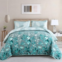 Crafted Quilted Bedspread and Pillowcases Set: A Testament to Elegance - Queen size